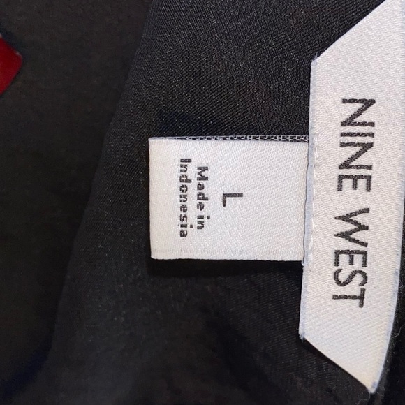 Elegant tank with eyelash lace - Picture 5 of 7